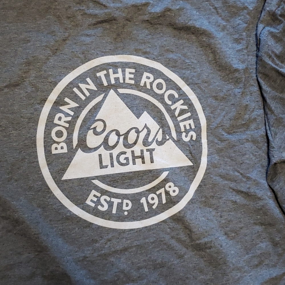 Coors Light unisex 2X Born in the Rockies tshirt - Picture 4 of 4
